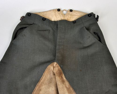 GERMAN WWII ARMY OFFICERS CAVALRY BREECHES.