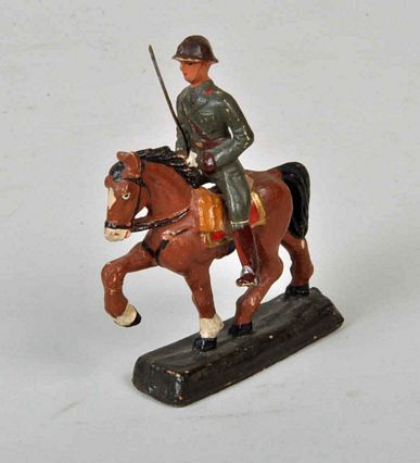 BELGIUM OR FRENCH WWII OFFICER RIDING HIS HORSE FIGURE.