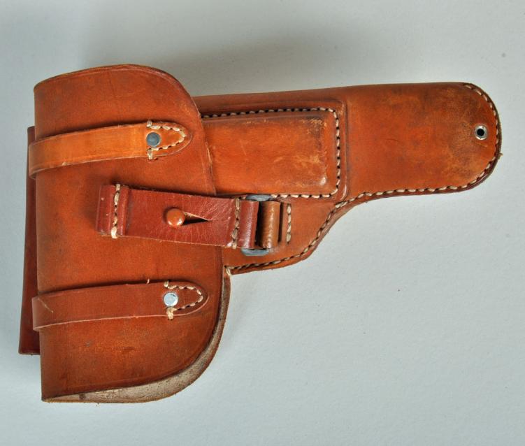 GERMAN WWII HUNGARIAN FFG BROWN LEATHER PISTOL HOLSTER CDC 43.