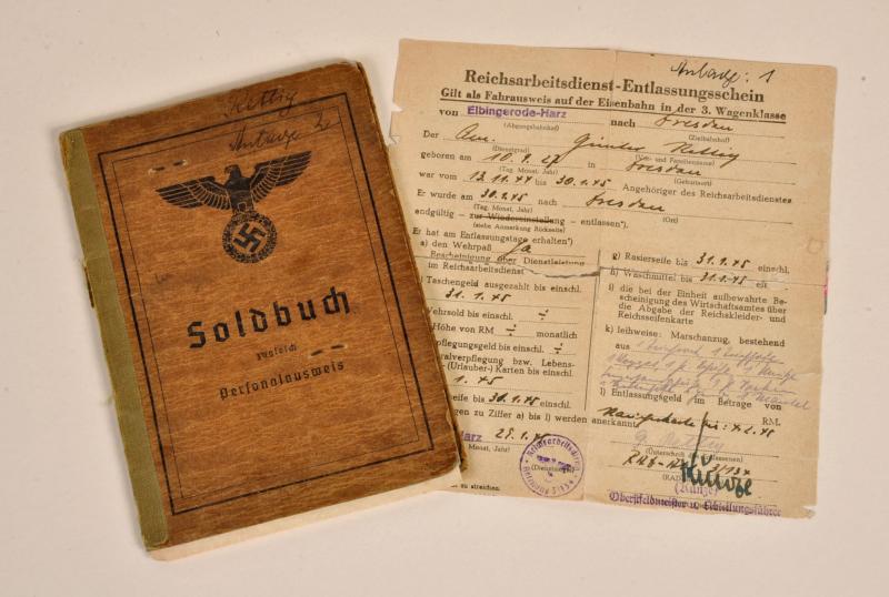 GERMAN WWII BRANDENBURG DIVISION SOLDBUCH.