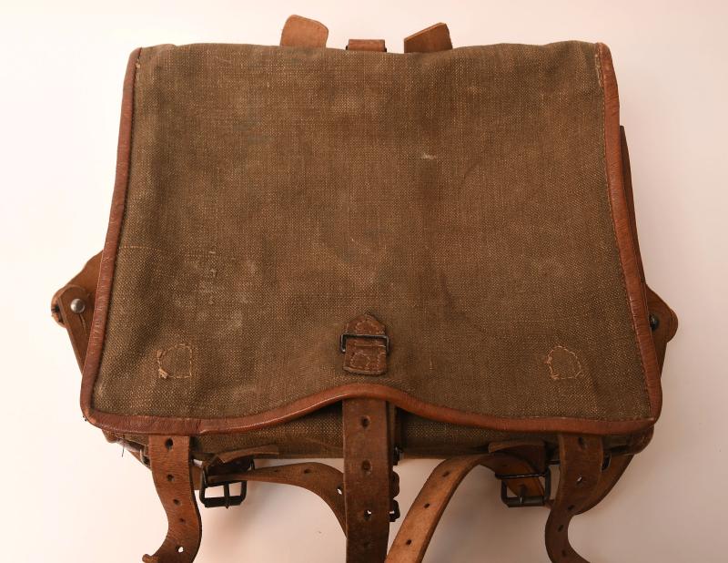 FRENCH WWI SOLDIERS BACK PACK.