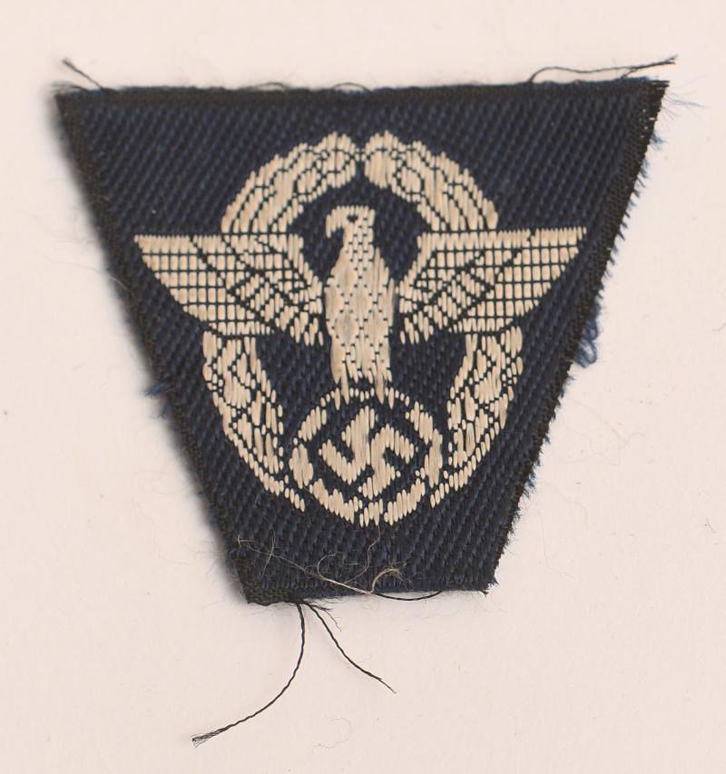 GERMAN WW II POLICE OVERSEAS CAP EAGLE.