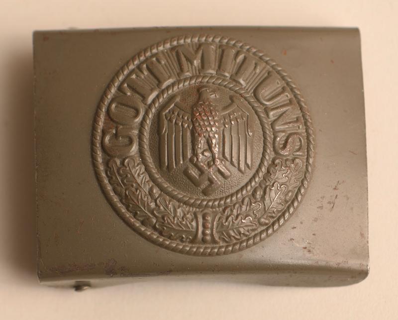 GERMAN WWII ARMY MANS TROPICAL PAINTED BUCKLE, MINT.