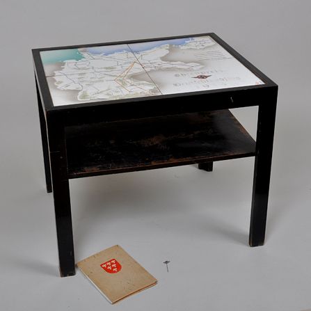 GERMAN THIRD REICH KPM AROUND GERMANY FLIGHT TABLE.