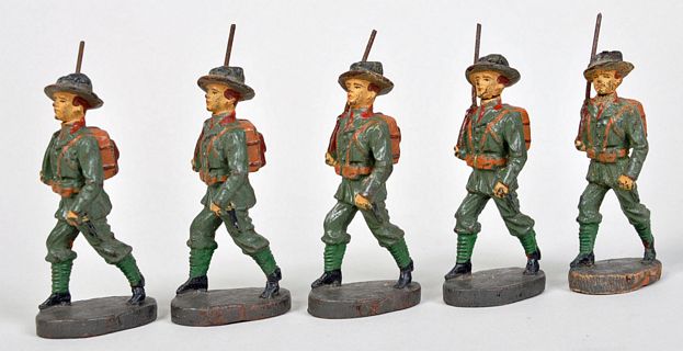 GERMAN ITALIAN WWII 5 ELASTOLIN FIGURES.