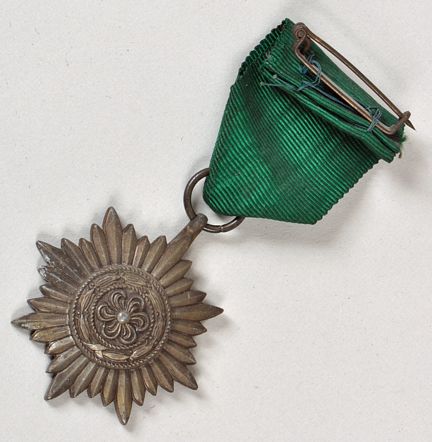 GERMAN WWII EASTERN PEOPLES 2ND CLASS IN BRONZE MEDAL WITHOUT SWORDS.