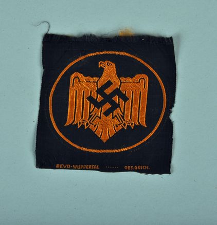 GERMAN WWII REICHS SPORTS ASSOCIATION VEST EAGLE.