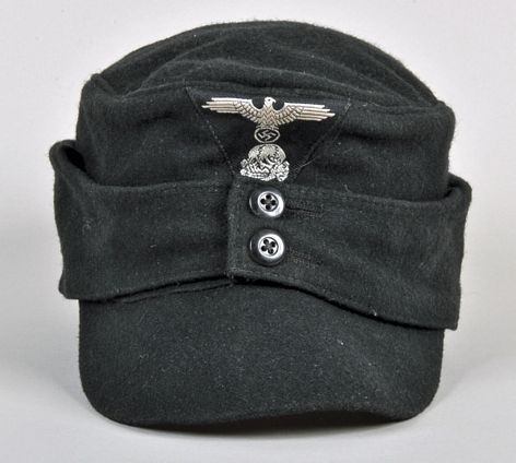 GERMAN WWII WAFFEN SS PANZER M.43 CAP, DACHAU MADE.