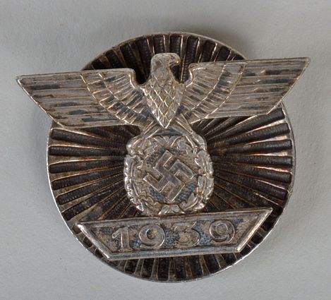 GERMAN WWII IRON CROSS 1ST CLASS BAR TO THE 1914 IRON CROSS.