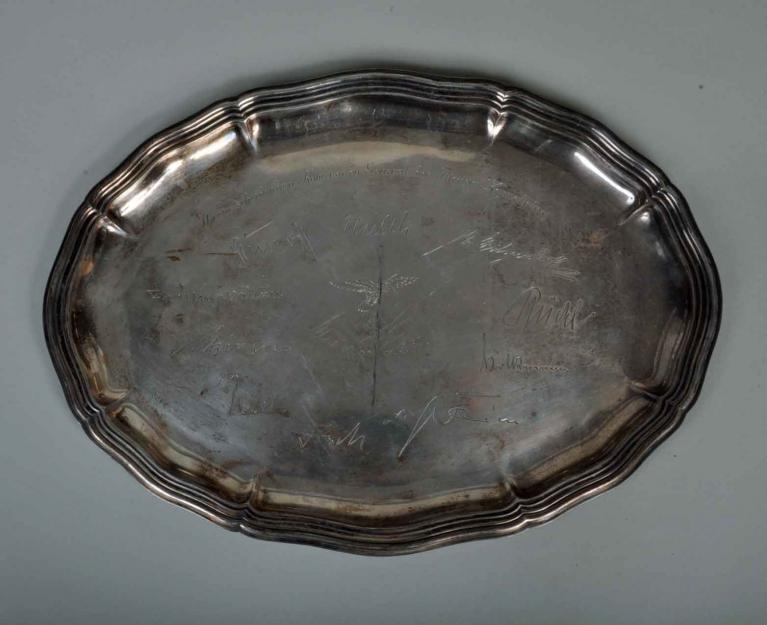 GERMAN WWII FIELD MARSHALL KESSELRING PRESENTATION PLATTER.