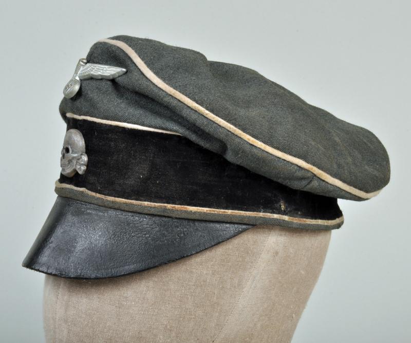 GERMAN WWII SS OFFICERS CRUSHER CAP.