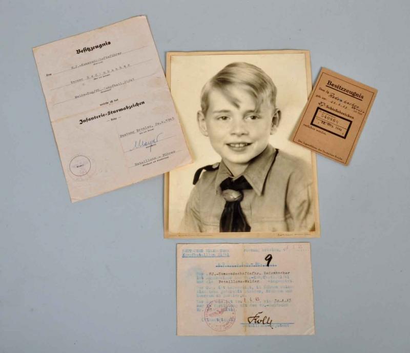 GERMAN WWII DEFENCE OF BRESLAU HITLER YOUTH PAPER GROUPING.