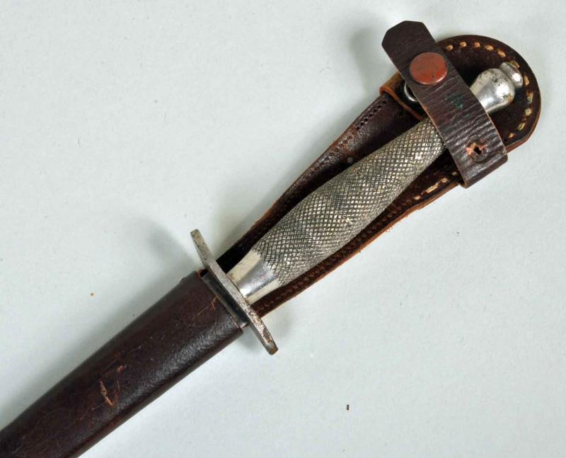 BRITISH WWII 1ST PATTERN FAIRBAIRN SYKES KNIFE.