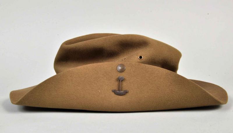 BRITISH WWII ROYAL WEST AFRICAN FRONTIER FORCE SLOUCH HAT.