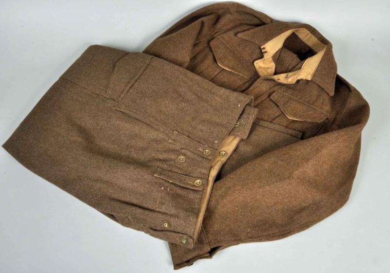 BRITISH WWII 1940 BATTLEDRESS BLOUSE SET WITH METALLIC BUTTONS.