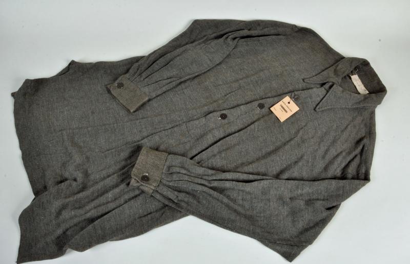 GERMAN WWII ISSUE SHIRT.