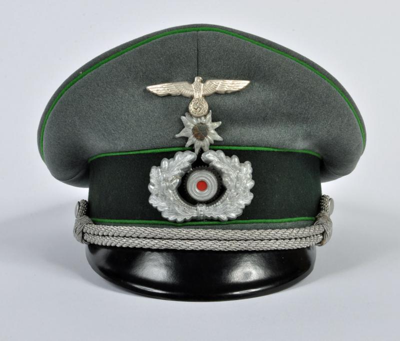 GERMAN WWII MOUNTAIN TROOP OFFICERS VISOR CAP.