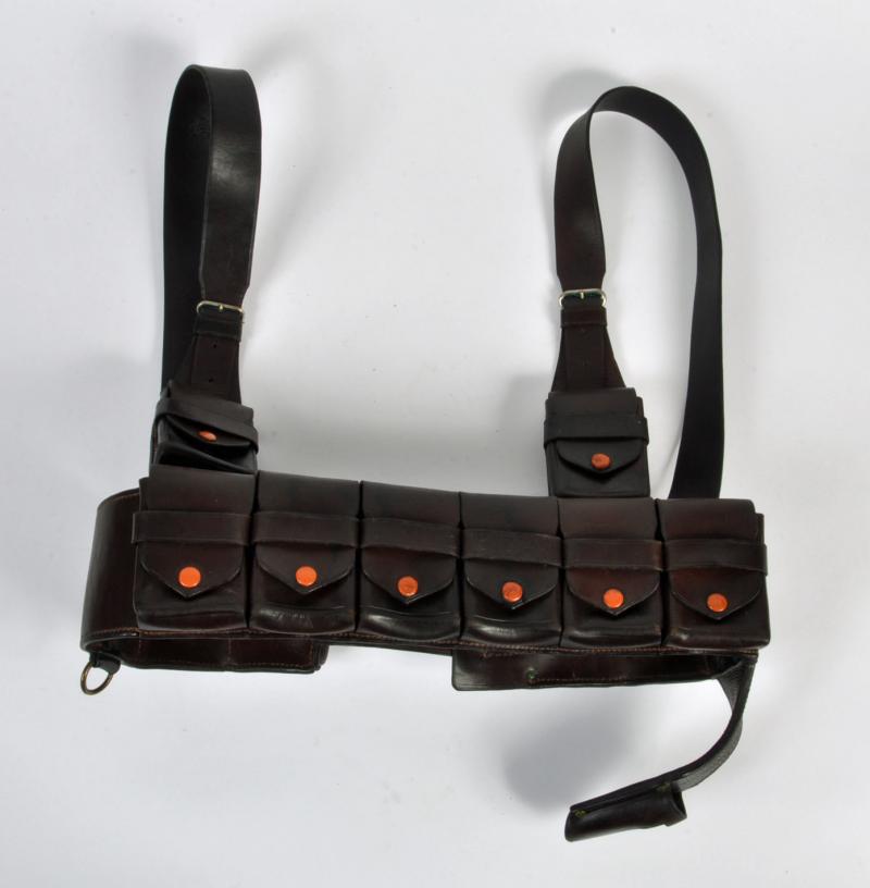GERMAN COLONIAL TROOPS LEATHER EQUIPMENT SET.