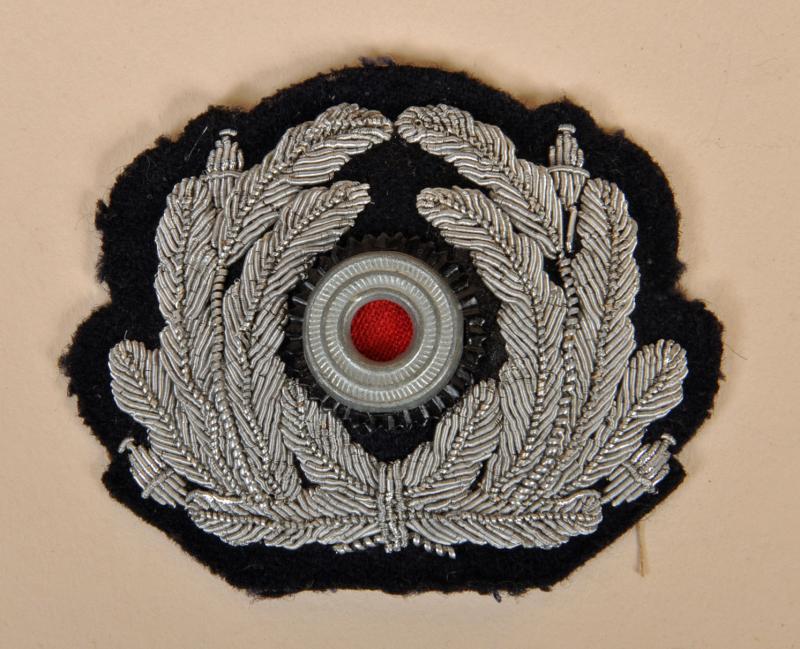 GERMAN WWII KRIEGSMARINE ADMINISTRATION OFFICERS CAP WREATH.