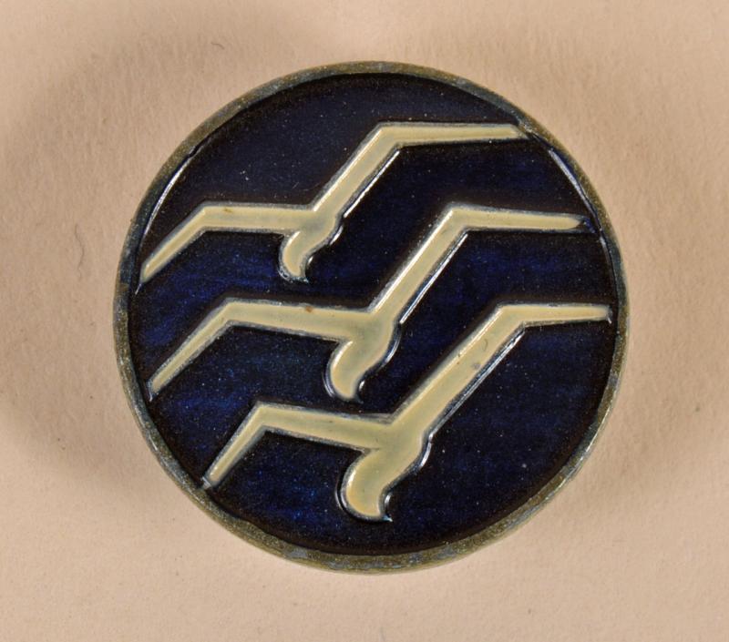 GERMAN WWII DLV GLIDER QUALIFICATION BADGE.