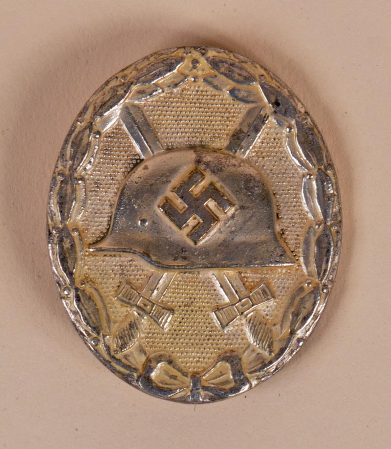GERMAN WWII WOUND BADGE IN SILVER.