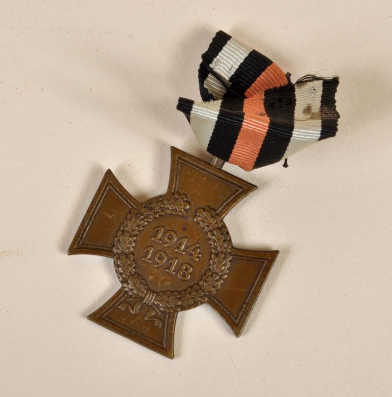 GERMAN WWI THIRD REICH AWARDED 1914 WAR HONOUR CROSS WITHOUT SWORDS.