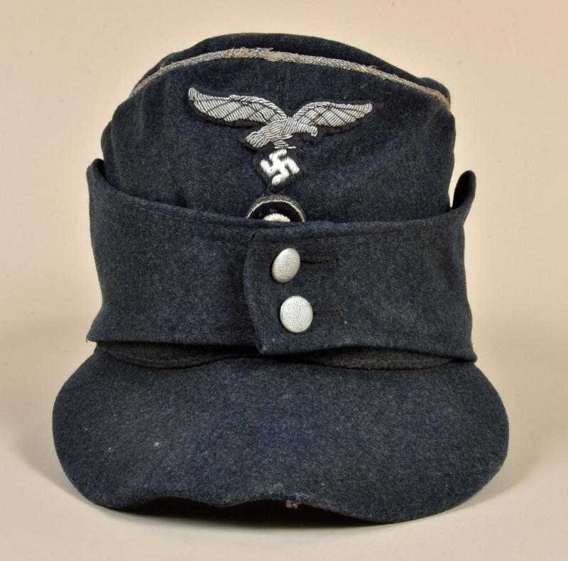 GERMAN WWII LUFTWAFFE OFFICERS M.43 CAP.