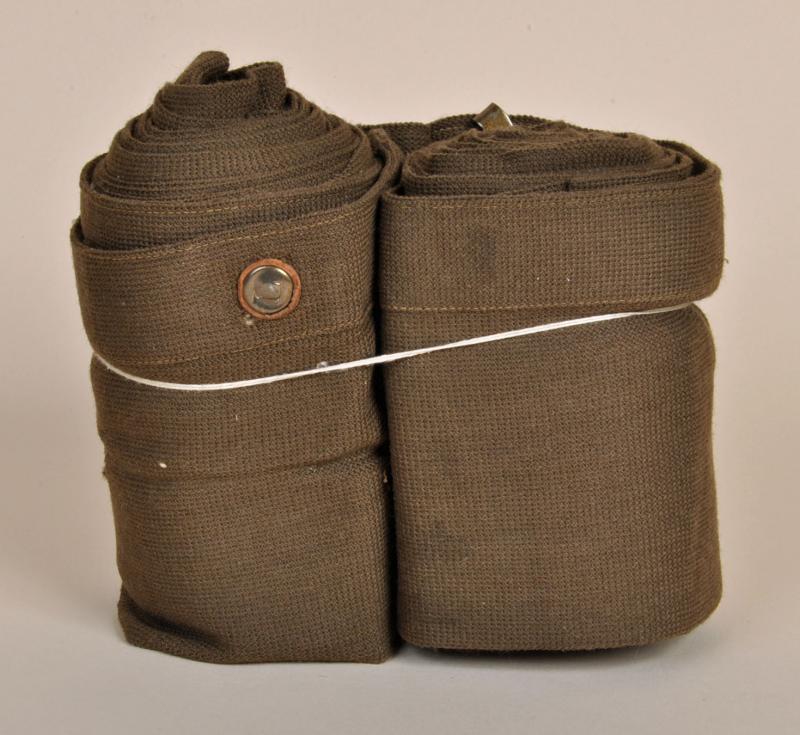 GERMAN WWII TROPICAL PUTTEES, LIGHT SHADE.