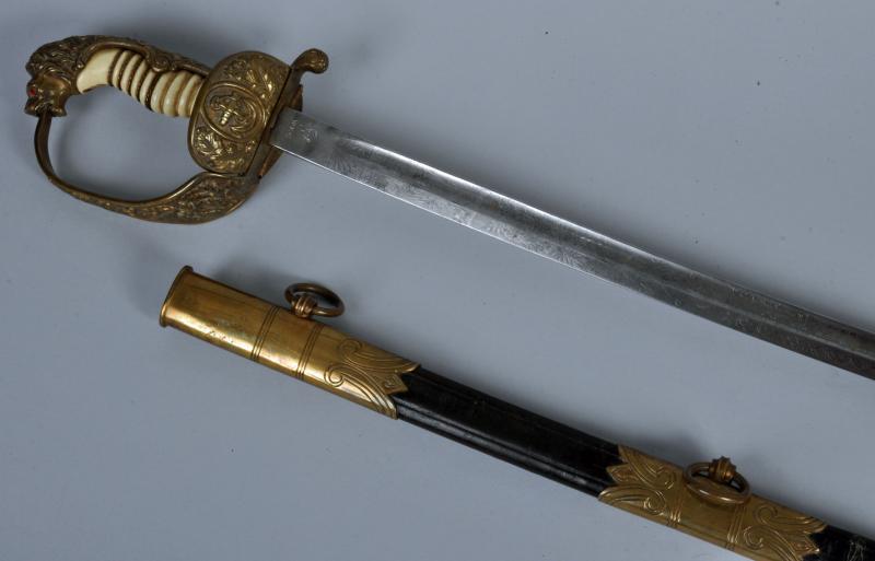 GERMAN WWII KRIEGSMARINE PRIVATE PURCHASED OFFICERS SWORD.
