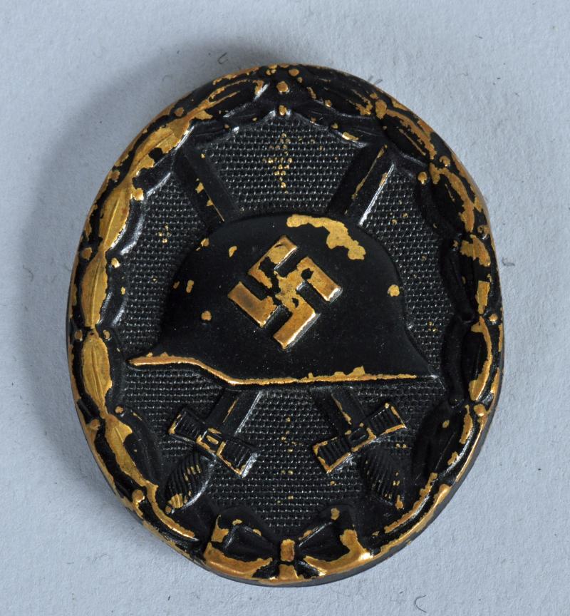 GERMAN WWII WOUND BADGE IN BLACK.