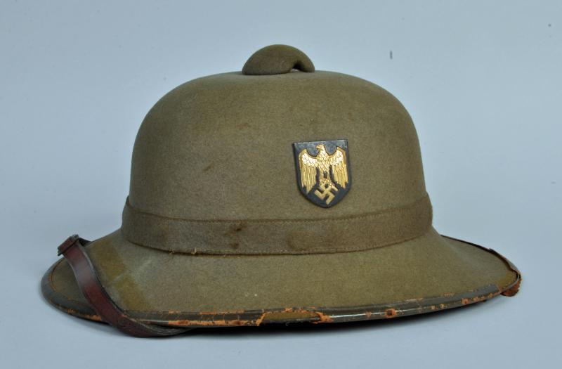 GERMAN WWII KREIGSMARINE TROPHELM.
