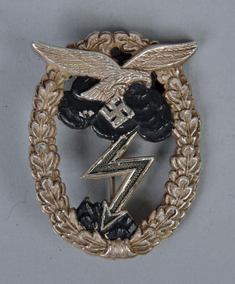 GERMAN WWII LUFTWAFFE GROUND ASSAULT BADGE.