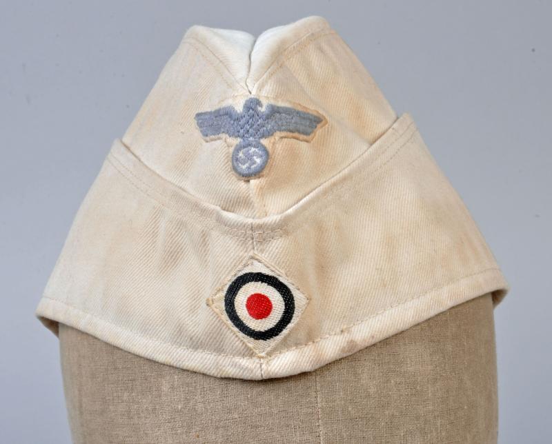 GERMAN WWII KRIEGSMARINE ENLISTED MANS WHITE SUMMER OVERSEAS CAP.