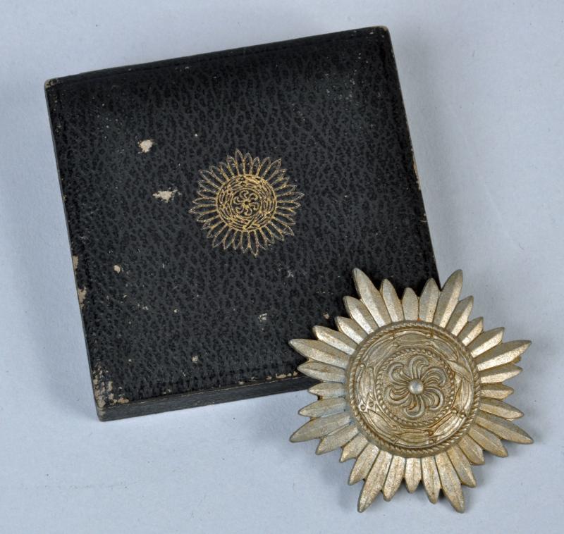 GERMAN WWII EASTERN PEOPLES AWARD IN GOLD.
