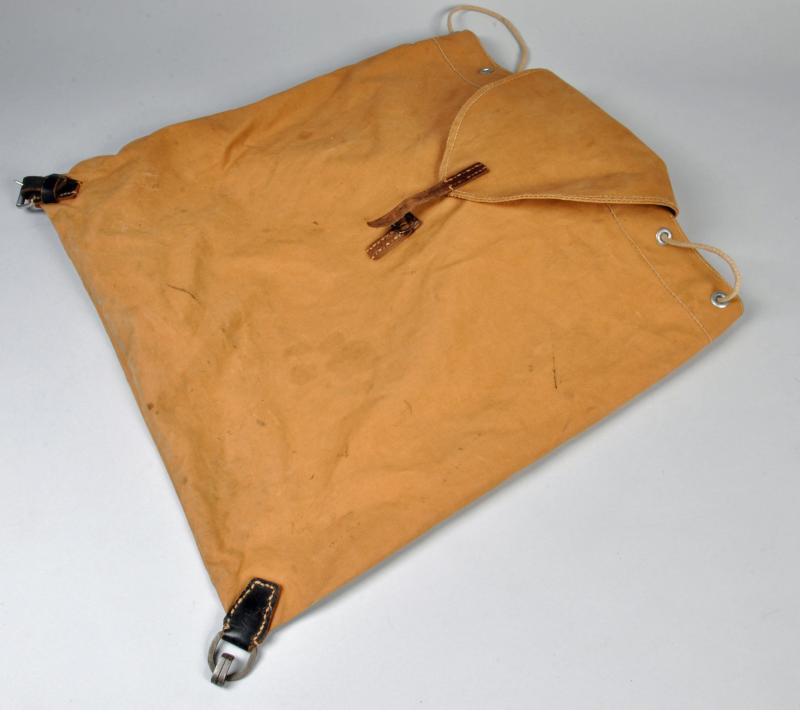 GERMAN WWII LIGHT TAN RUCKSACK.