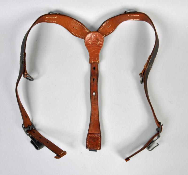 GERMAN WWII COMBAT Y STRAPS.