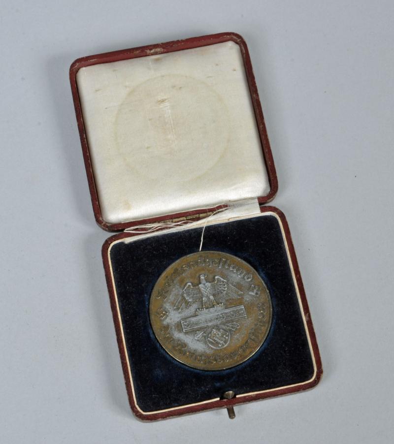 GERMAN WWII REICH AGRICULTURAL ASSOCIATION MEDALLION.