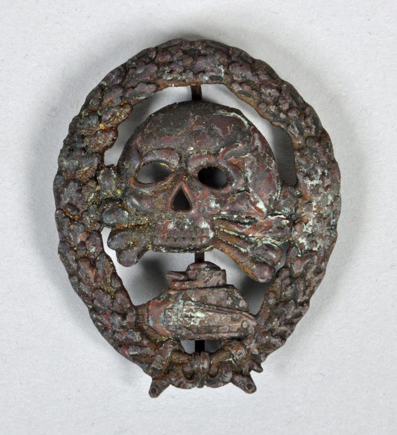 GERMAN WWI TANK BATTLE BADGE.