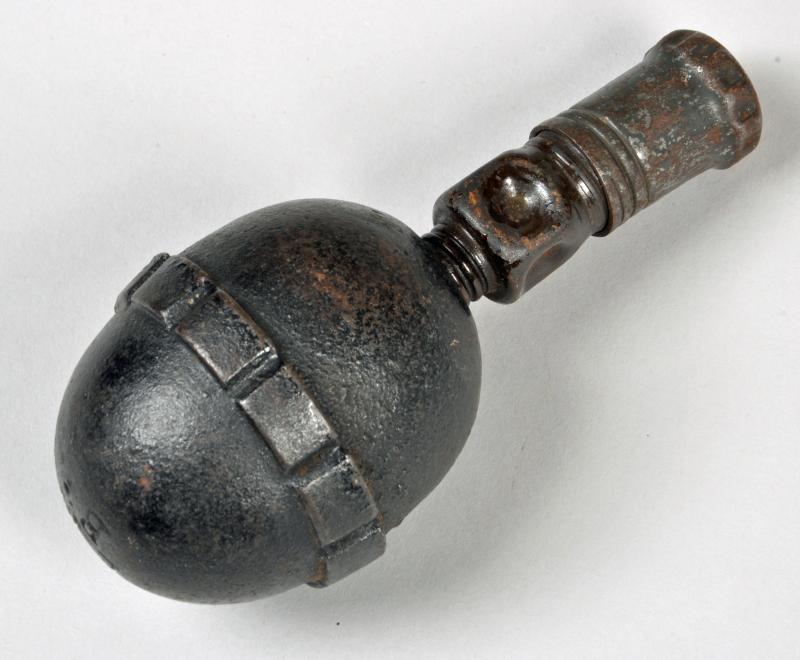 GERMAN WWI EGG GRENADE.