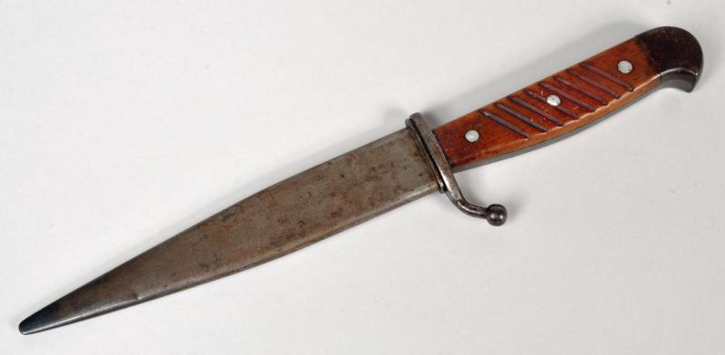 GERMAN WWI TRENCH KNIFE.