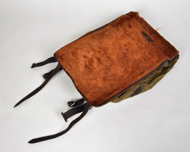 GERMAN WWII FUR BACK PACK, 39 DATED.