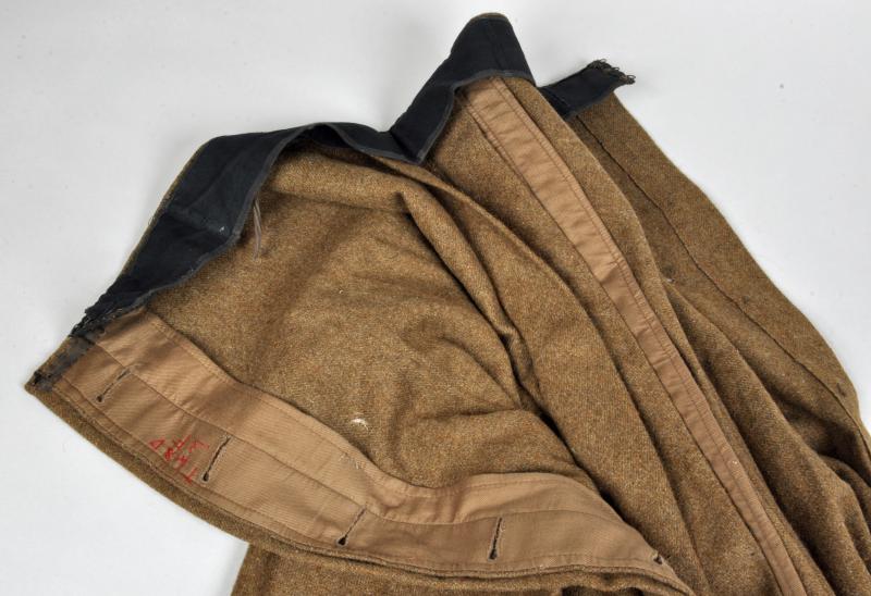 BRITISH WWI WOMAN’S UNIFORM.