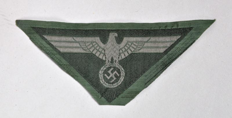 GERMAN WWII ARMY M.43 TUNIC EAGLE.