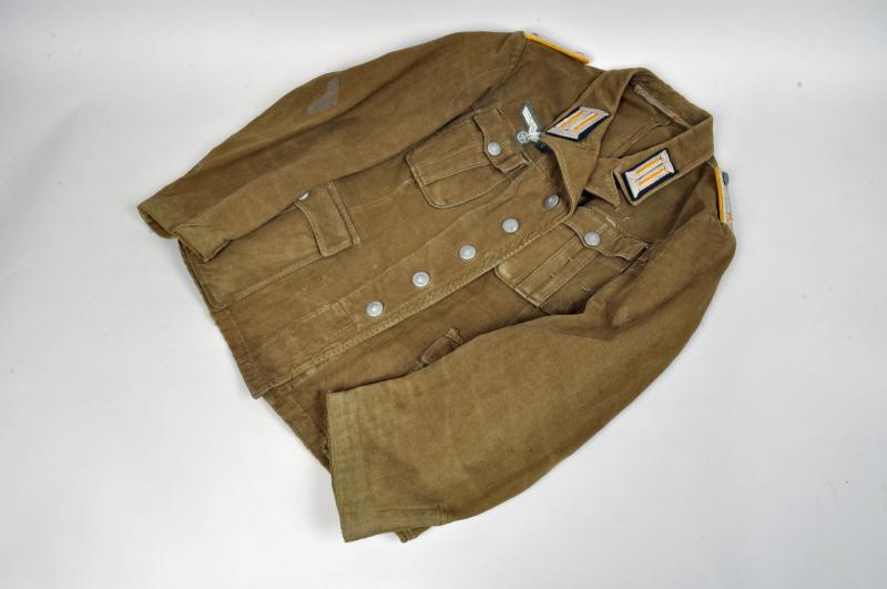 GERMAN WWII AFRIKAKORPS CAVALRY OFFICERS 1ST PATTERN COMBAT TUNIC.