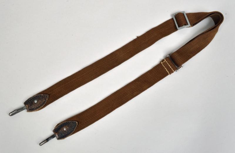GERMAN WWII BREAD BAG STRAP IN WEB.