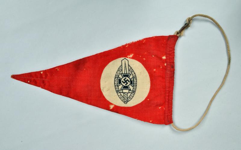 GERMAN WWII NSKOV CAR PENNANT.
