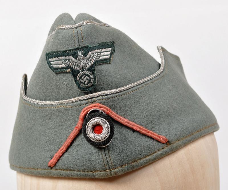 GERMAN WWII ARMY PANZER OFFICERS OVERSEAS CAP.