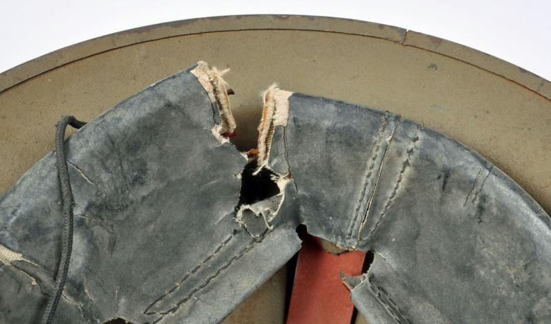 BRITISH WWII HOME FRONT BRODIE HELMET.