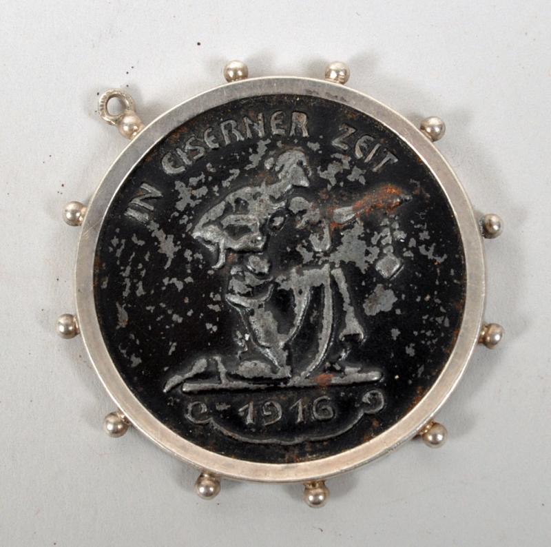 GERMAN WWI IRON FOR GOLD MEDALLION.