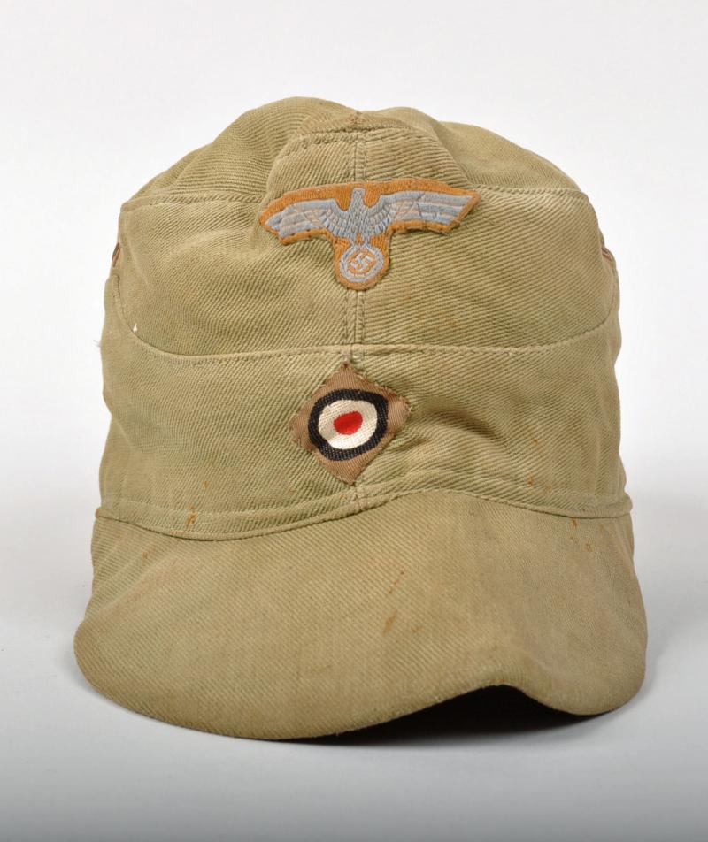 GERMAN WWII TROPICAL VISORED FIELD CAP.